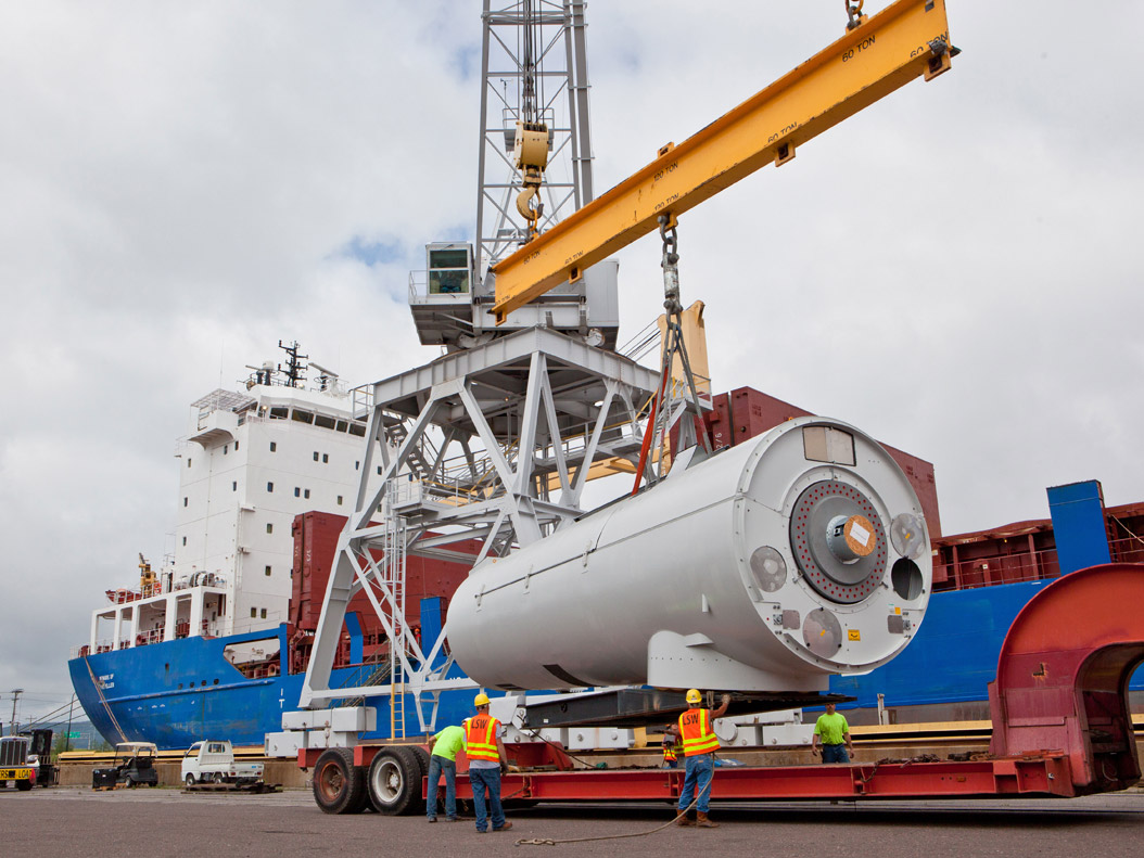 Bison Nacelle Delivery – A nacelle for the Minnesota Power/ALLETE's Bison Wind Energy Center arrives by ship in Duluth, Minnesota.