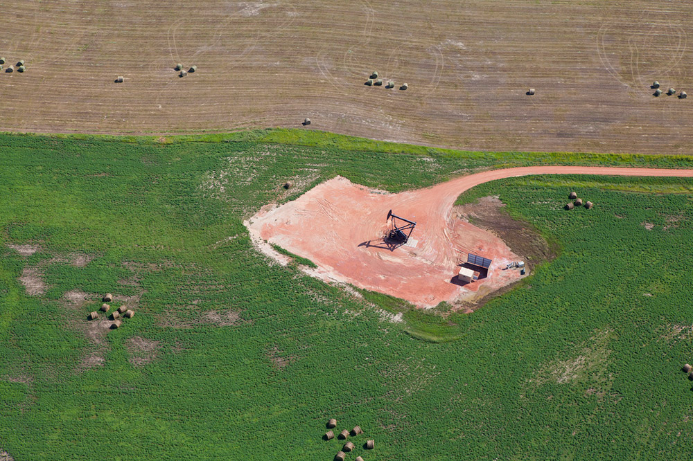 Bakken Pumpjack, Aerial