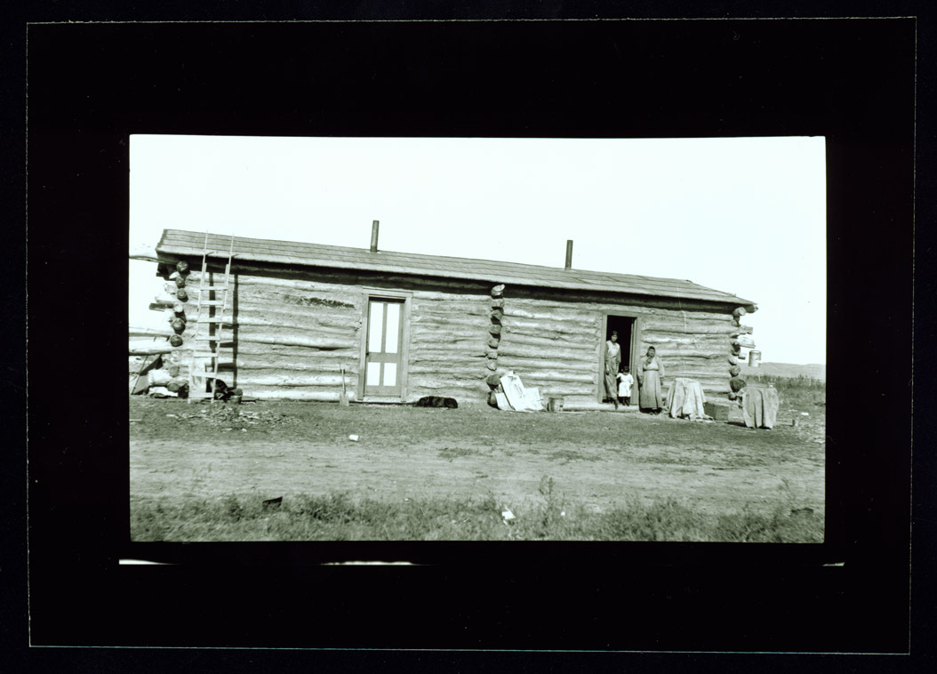 Fort Berthold Log House