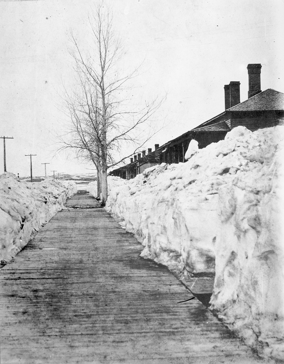 Officers' quarters in winter, Fort Buford