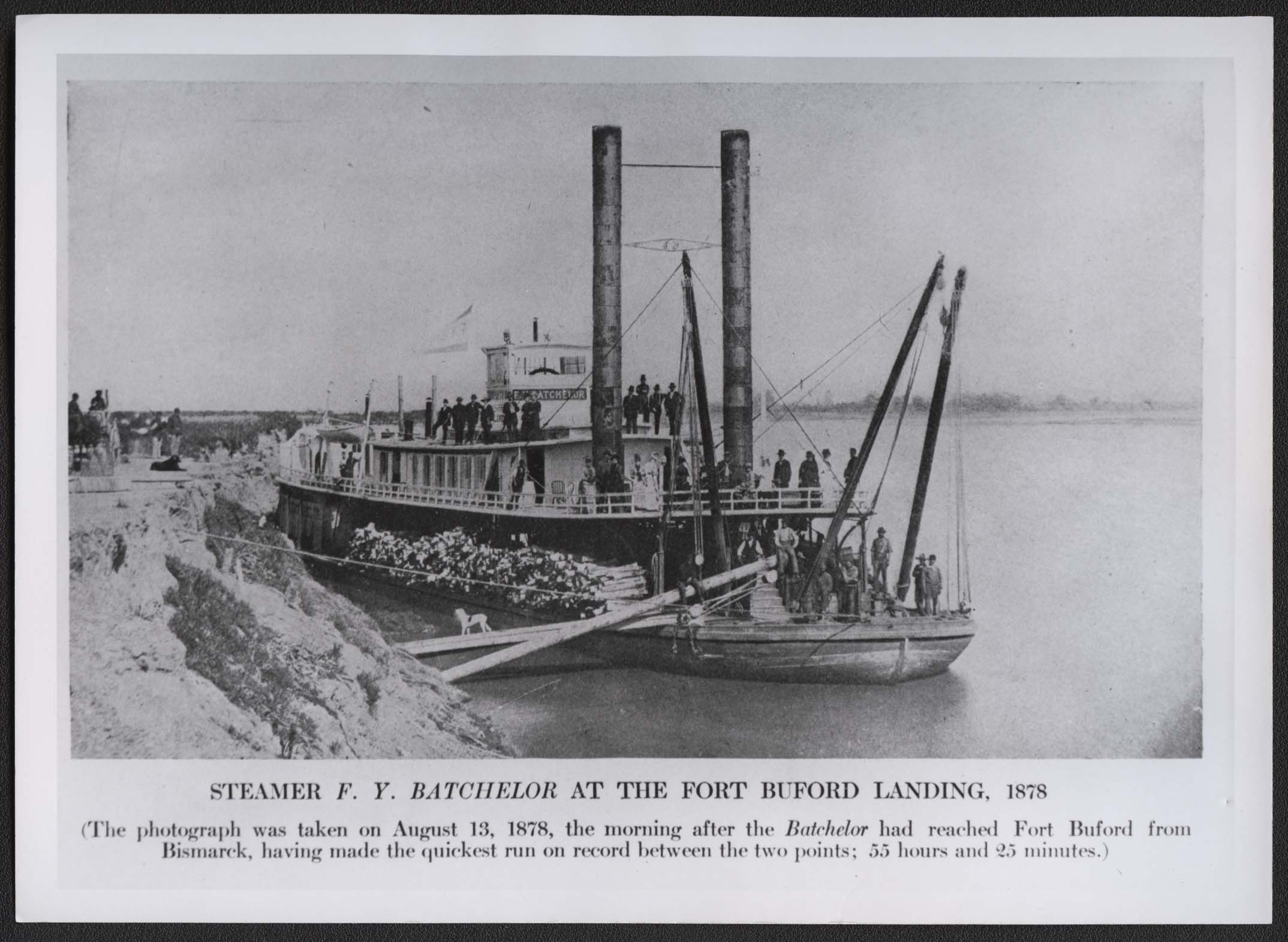 Steamer F.Y. Batchelor at landing, Fort Buford